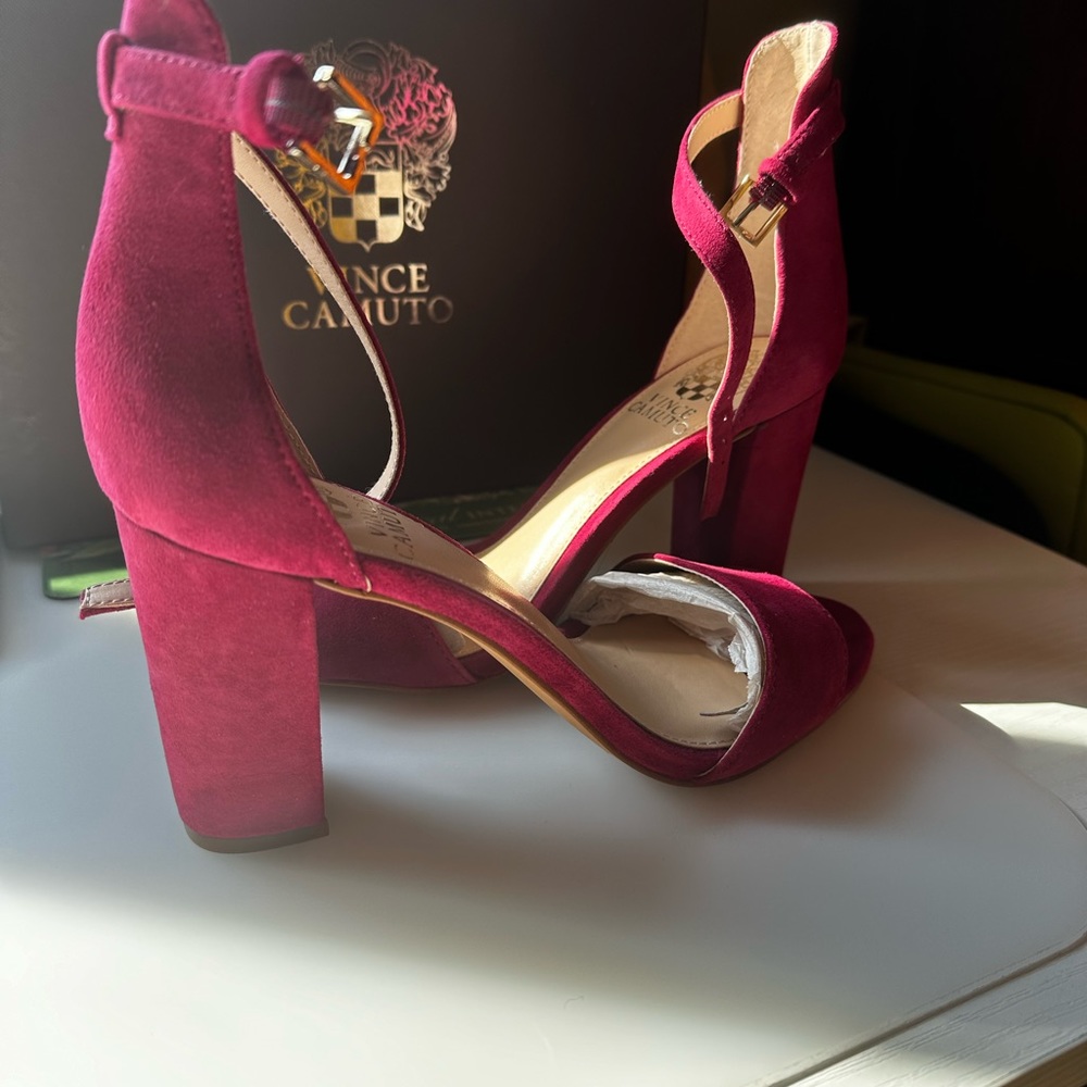 Vince Camuto Corlina Ankle Strap Sandal Size 6.5 M.  Brand new, never been used